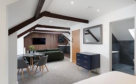 Luxury Modern Suite In Marazion With Parking